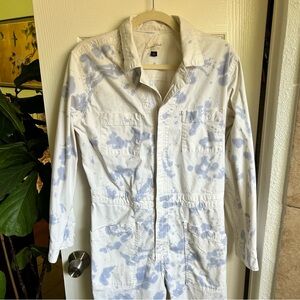 Target Universal Thread tie dye utility jumpsuit blue and white size 8